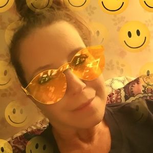 Meet your Posher, Kim